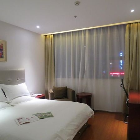 Yiting Si Ji Hotel Nantong Gongnong North Road Exteriör bild